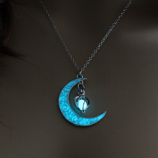 Glowing Pendant Necklaces Silver Plated Chain Necklaces